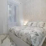 Bright '44' Cosy And *